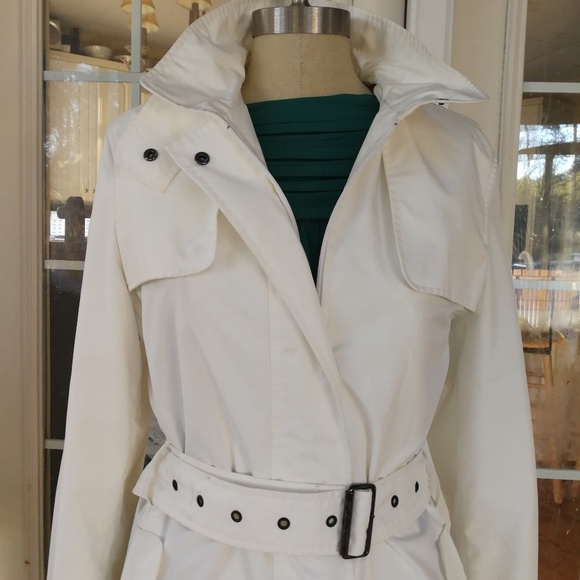 🦋 Gorgeous Burberry - Picture 4 of 11